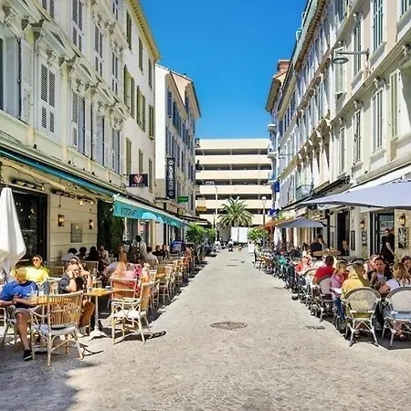 Magnifique - Rue Hoche Cannes